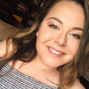 Meet your Posher, Michaela
